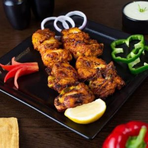 CHICKEN TIKKA BOTTI