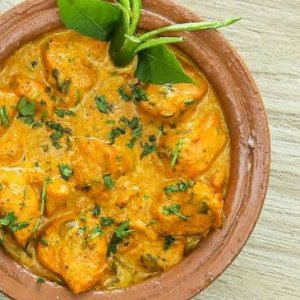CHICEKEN HANDI