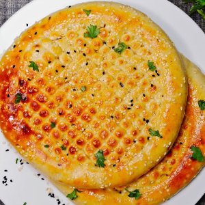 GARLIC NAAN